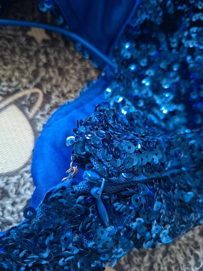 Robe de soirée courte sequin dos nu - photo numéro 9