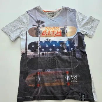 T-shirt  - C&A  - 9/10 ans