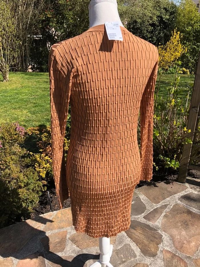Robe H&M neuve taille 38 - photo numéro 7