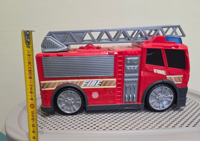 Camion de pompiers - photo numéro 3