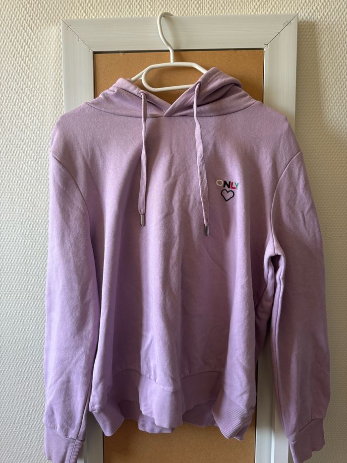 Sweat à capuche ONLY couleur lilas/violet clair 💜 - photo numéro 3