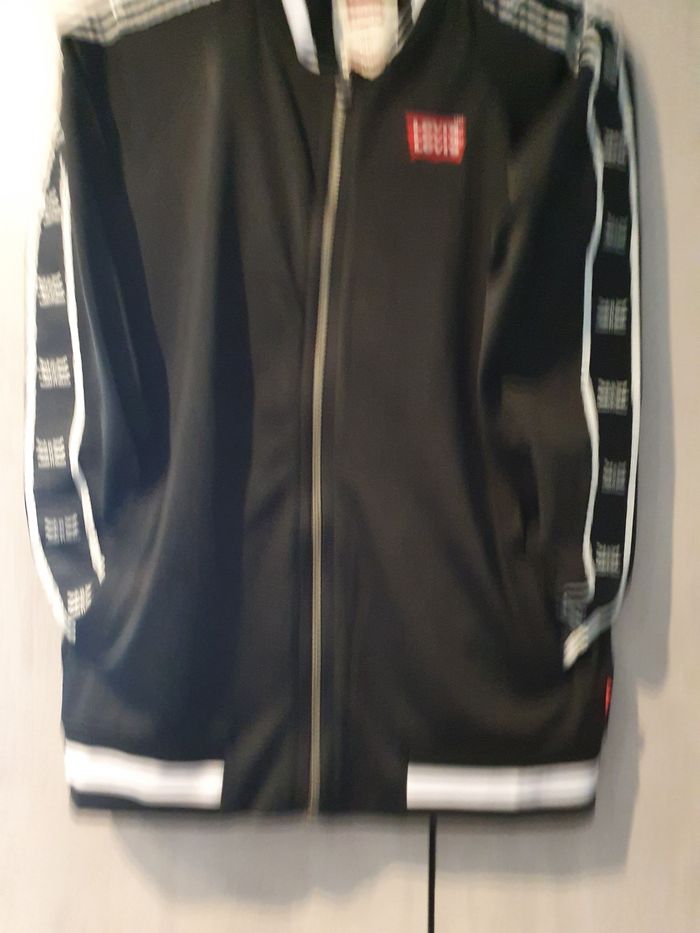 Veste Levis blanche et bleu - photo numéro 2