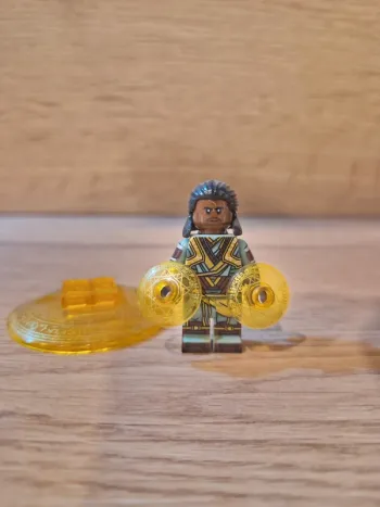 Figurine type lego Baron Mordo Dr Strange Marvel