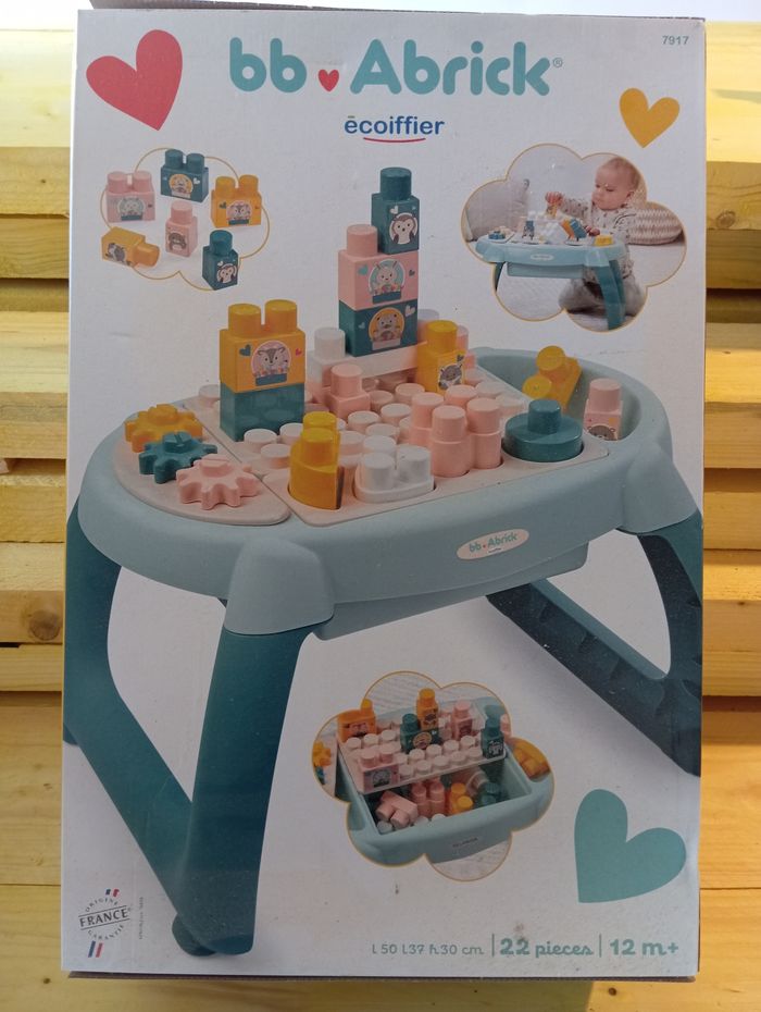 Première table de jeu bébé BB Abrick neuve, Ecoiffier - photo numéro 3