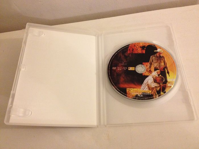 DVD trois enterrements - photo numéro 5