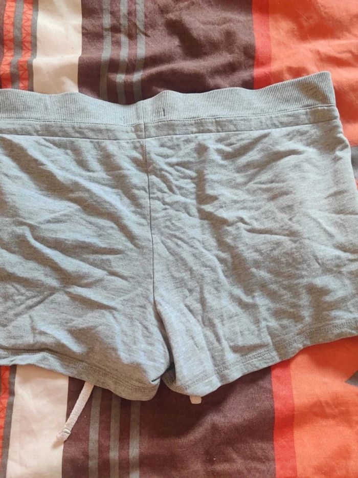 Short court 42/44 - photo numéro 3