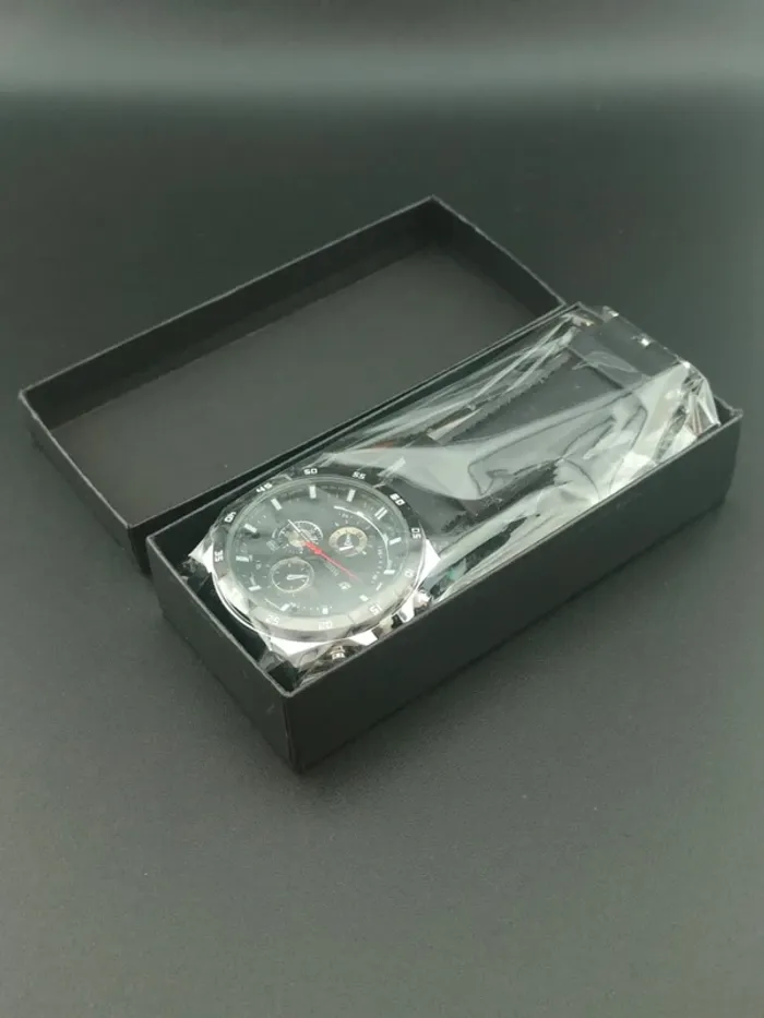 Montre noire argentée, moderne quartz robuste - photo numéro 4