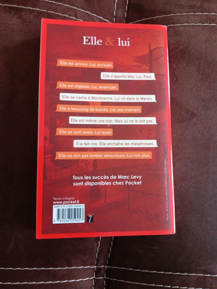 Livre Elle & lui de Marc Levy - photo numéro 2