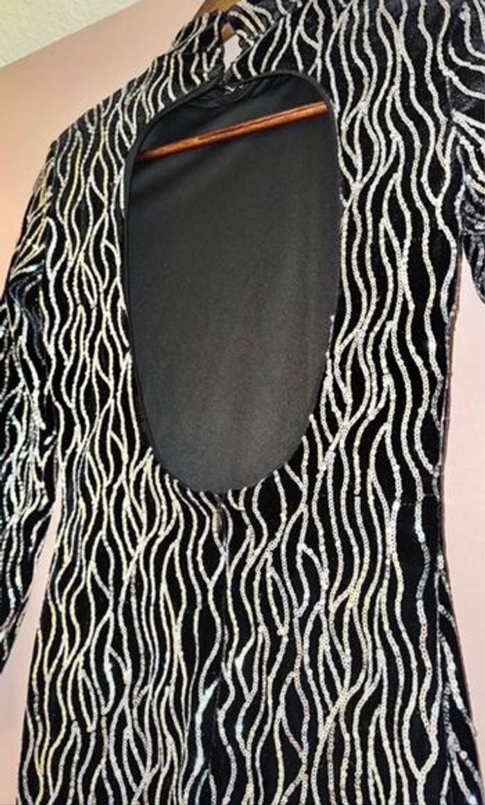 Robe de soirée Bershka taille S dos nus - photo numéro 5