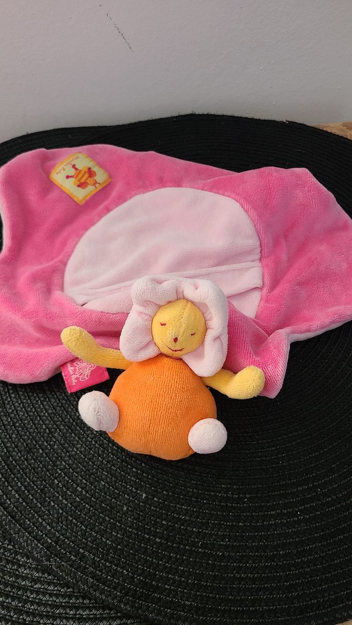 Doudou plat Bibi MOULIN ROTY Louna l'abeille fleur rose poche - photo numéro 2