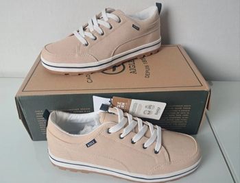 Aigle baskets de ville été en toile beige P 45 neuves