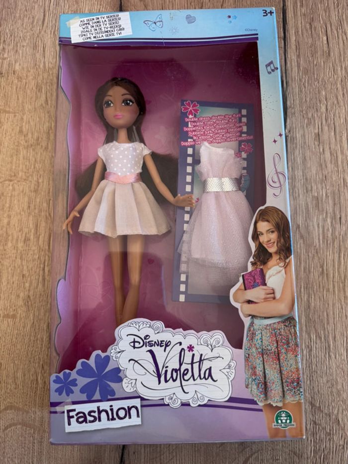 Poupée fashion violetta giochi preziosi disney neuve