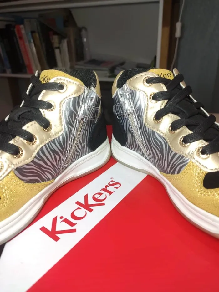 Basket chaussures cuir kickers neuves 28 - photo numéro 3