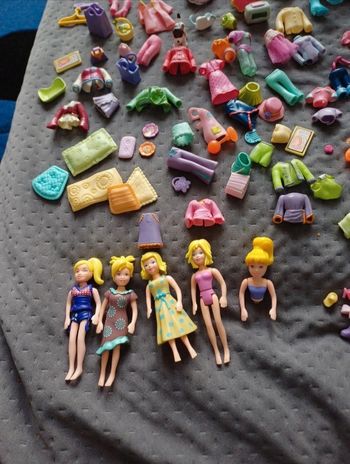 Polly pocket