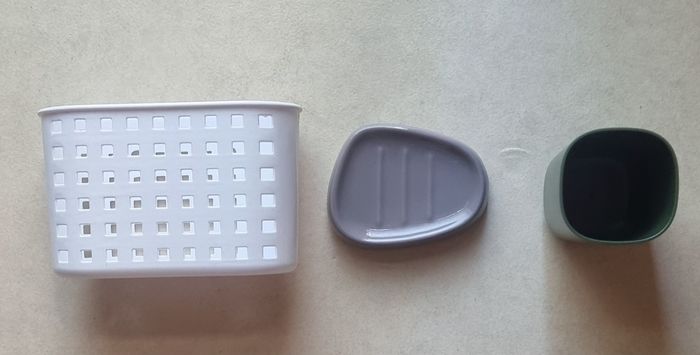 Porte savon et porte brosse à dents et
Serviteur - photo numéro 2