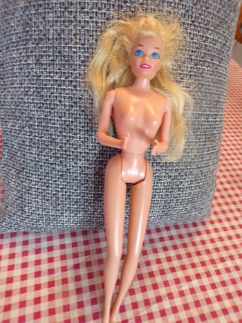 Poupée  mannequin  China Mattel