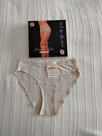 Lot culotte gainante et culotte