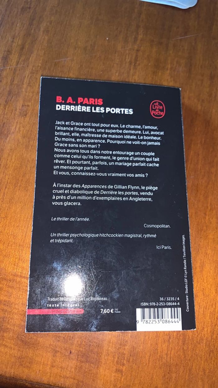 Livre B.A paris derrière les portes - photo numéro 4
