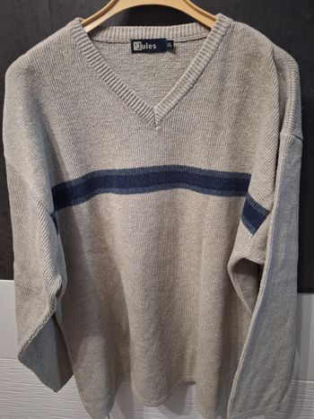 Pull manches longues col V