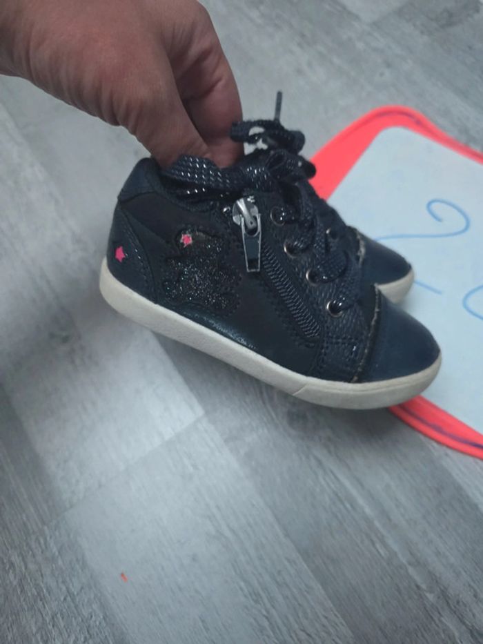 Basket taille 22 - photo numéro 3