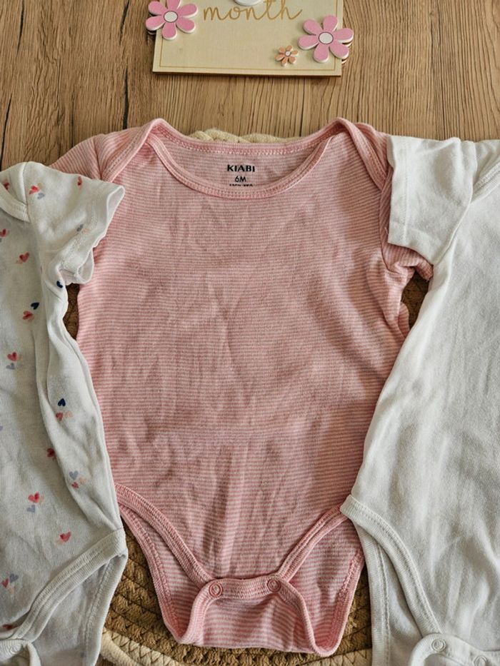 3 bodies 6 mois - photo numéro 3