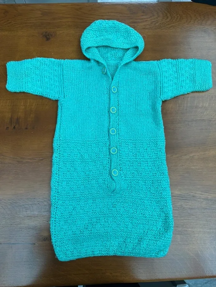 Gigoteuse en laine vert - photo numéro 4