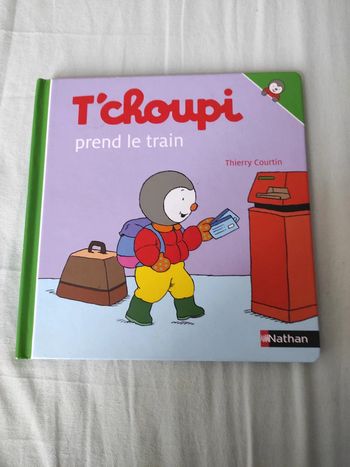 Livre T'choupi prend le train