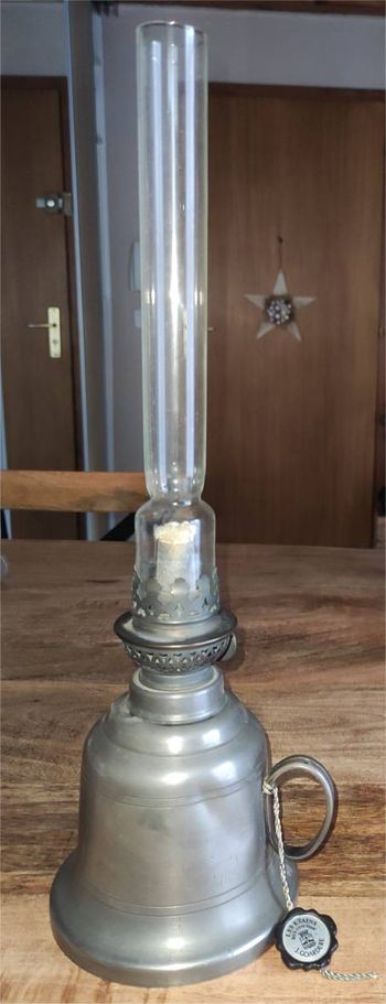Lampe à pétrole étain 95% Goardère