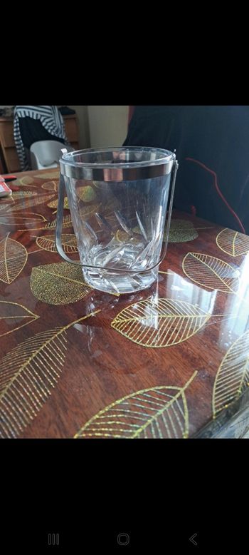 Seau a glaçon en cristal et inox