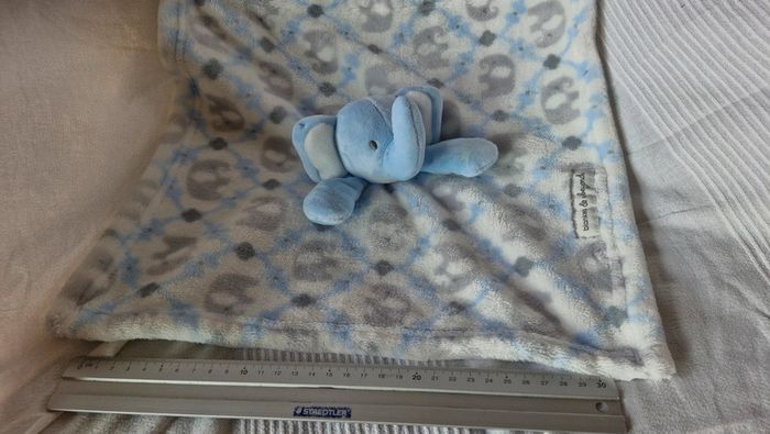 Doudou plat Éléphant Blankets& beyond - photo numéro 7