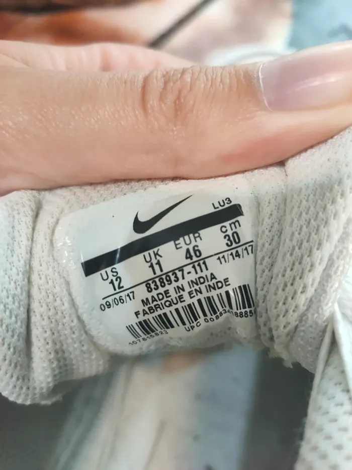 Nike blanches - T46 - photo numéro 3