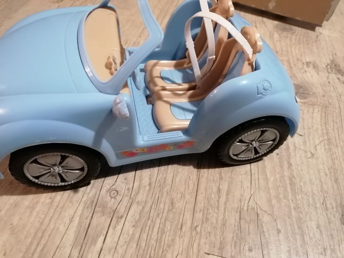 Très jolie Voiture décapotable barbie - photo numéro 2