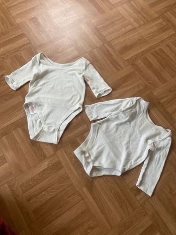Lot de 2 body à manches longues blanc taille 9/12 mois Primark