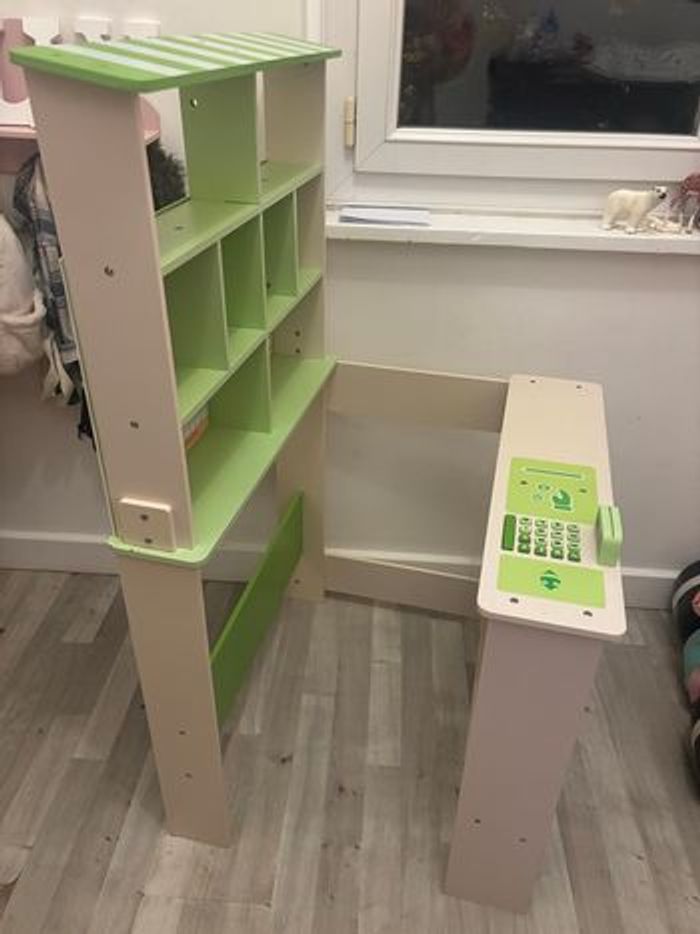 Marchande en bois Carrefour - photo numéro 2