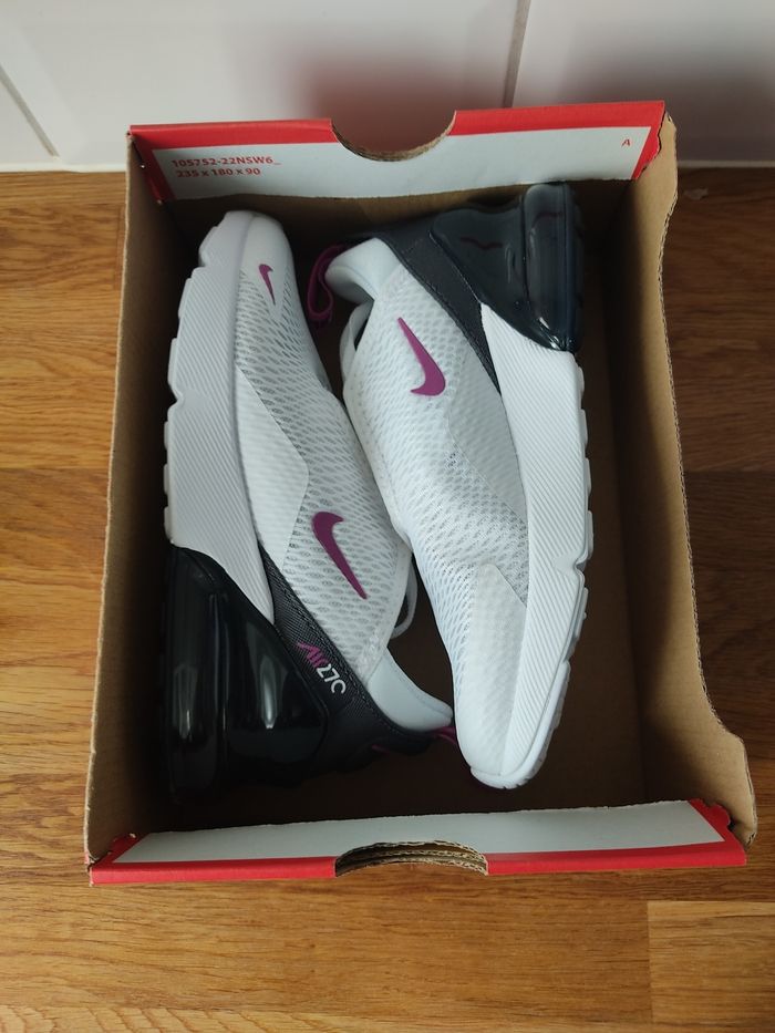Baskets Nike air max 270 T 32 - photo numéro 6