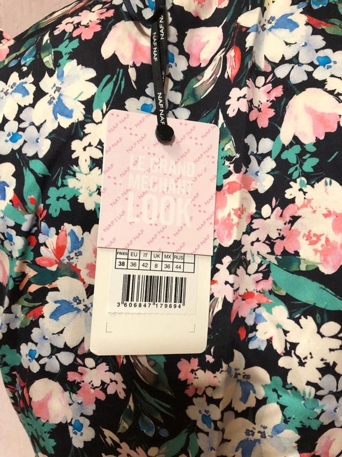 Robe Portefeuille fleurie - n e u v e - photo numéro 6