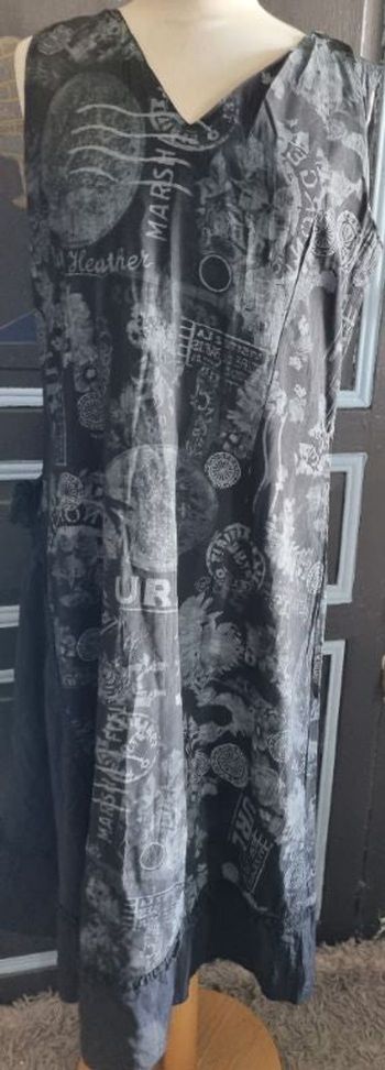 Robe imprimé sans manches taille 44