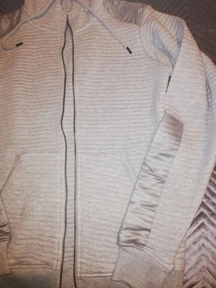 Sweat zippé à capuche esprit - photo numéro 3