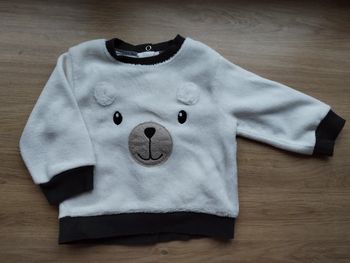 Pull blanc et gris