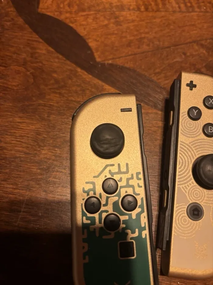 Console Nintendo Switch OLED Legend of Zelda : Tears of the Kingdom Edition - photo numéro 5