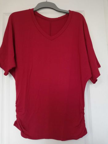 Tee-shirt bordeau neuf M