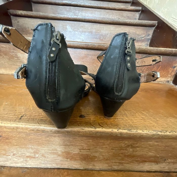Nus pieds talons compensés - photo numéro 2