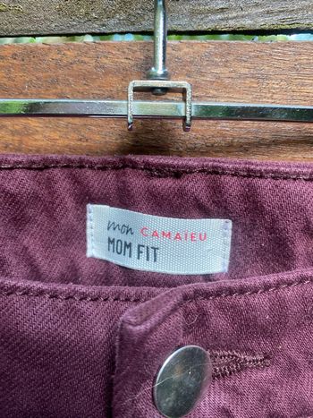 Pantalon rouge prune