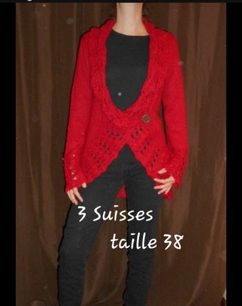 Gilet rouge 3 Suisses taille 38