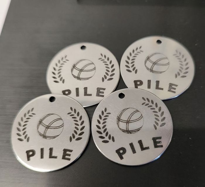 Médaille pile ou face acier inoxydable a  personnaliser recto verso