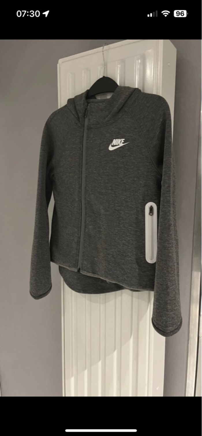 Ensemble Nike Tech fille 6/7 ans - photo numéro 3