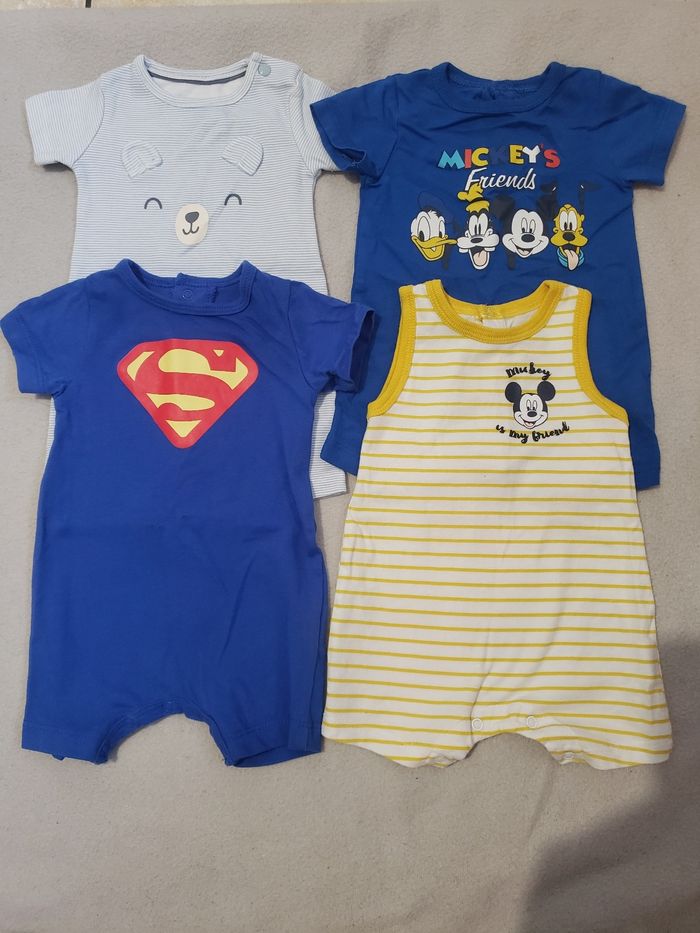 Lot vêtements 0mois - photo numéro 3