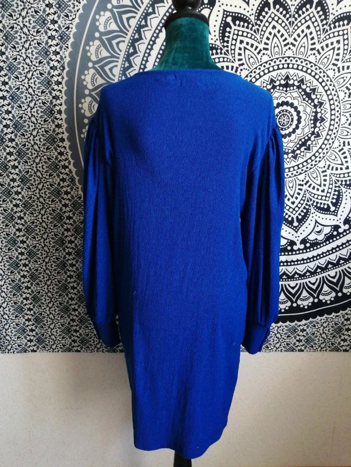 Robe bleue roi manches longues épaules froncés et détails aux poignets / reserved / (S) - photo numéro 6