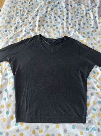 Pull fin col V manches chauves-souris