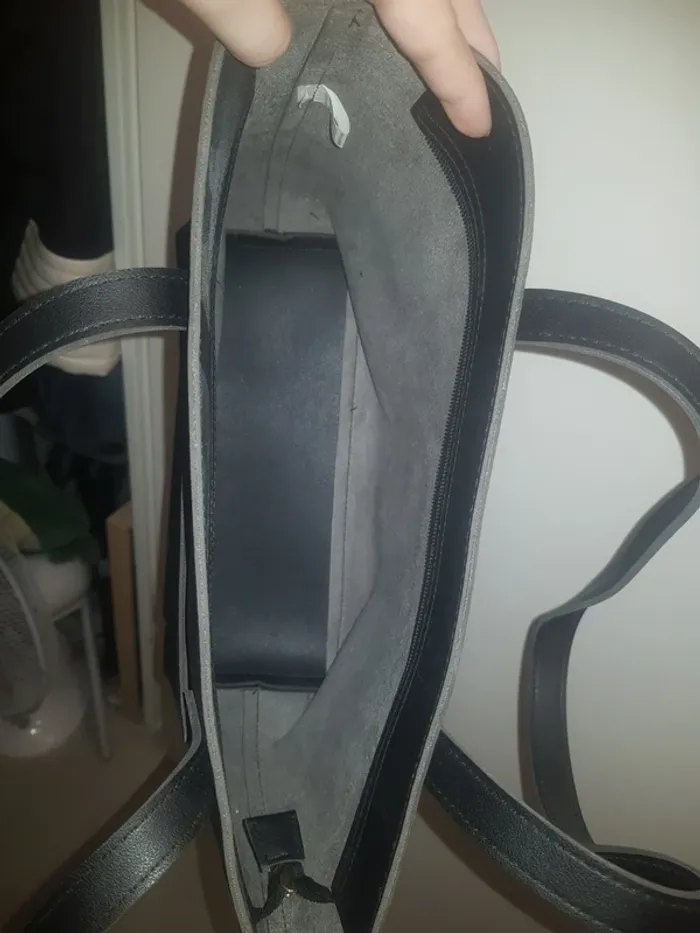 Sac à main noir élégant - photo numéro 3